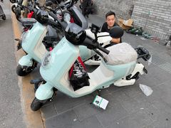 -小牛电动体验·租电动车(德胜门店)