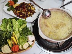 -原林野山菌火锅·炒菌(关上野生菌一条街店)