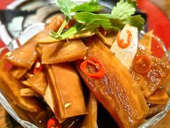 -廖师傅大蒜炒腊肉(袁家岭店)