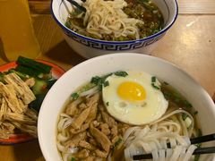 -矮子粉店1985·长沙米粉(湘春路店)