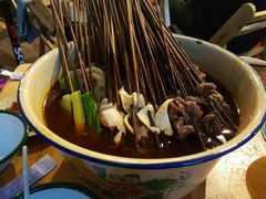 -拈签一笑黄牛肉辣卤串串