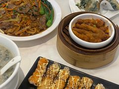 鲜虾沙律卷-万山楼海鲜酒家·二十三年老字号