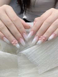 -芊屿芊浔美甲