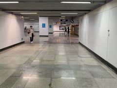 -龙溪路(地铁站)