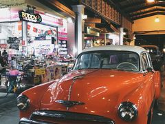 -席娜卡琳火车铁道夜市