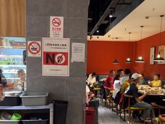 -遇上西雅图多融合海鲜自助餐厅(中房金谊广场店)