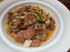 宣威小炒肉-老滇山寨•云南特色菜•地方菜•民族风情歌舞表演(金碧店)