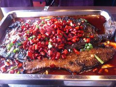 -鸣记脆皮烤鱼·海鲜烤鱼(三八广场店)