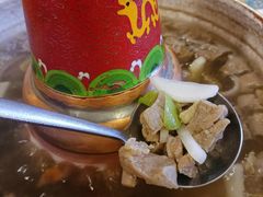 -毛辣果·贵州红酸汤牛肉火锅(西单店)