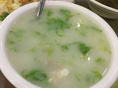 -顺峰渔港中国人的餐厅