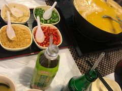 -鲜入围煮花胶鸡海鲜火锅