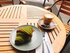 抹茶可颂-Top Impression Bakery Wolli Creek