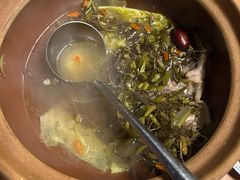 石橄榄炖鸡-洪大厨鸡煲(福田店)