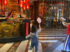 -四海一家自助餐(益田假日广场店)