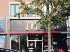 -麦当劳(欢乐谷店)