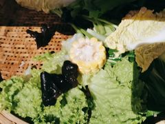 -尚尚仙·酸汤猪手·猪肚鸡火锅(华联万柳购物中心店)