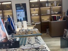 -三目眼镜·蔡司视觉合作店(青浦宝龙店)