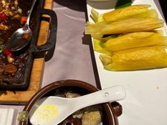 -彩云天云南餐厅