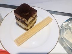 -燕庭·纯燕窝·甜品下午茶(南京西路店)