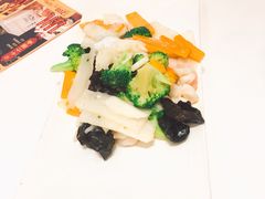 田园小炒-小六汤包砂煲菜(文景路店)