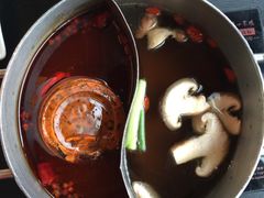 -小天鹅火锅·一线江景洪鼎旗舰店(洪崖洞店)