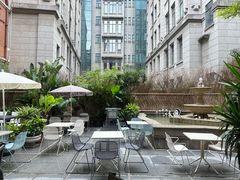 -潮一不贰·法式甜品·生日蛋糕·西式简餐(外滩店)