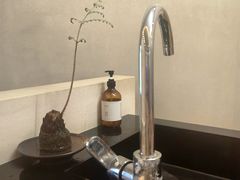 -灸春堂·艾灸·痛症·整脊连锁(之江银泰店)