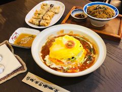 裙边蛋包饭-拾年