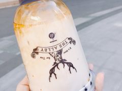 -THE ALLEY 鹿角巷(华润万象城店)
