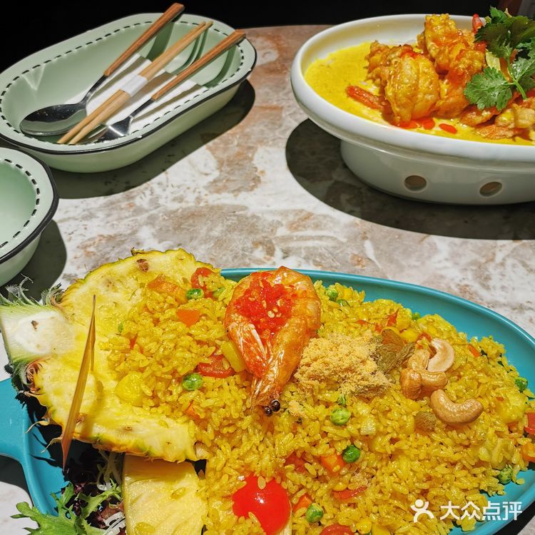 不小心闯进莫奈的花园里🌸 长沙新开的泰餐店