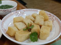 -正宗普宁豆干坊·洪记砂锅粥(红领巾路店)