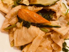 -小鱼小牛·鱼牛干锅·脆鱼火锅(世欧广场店)