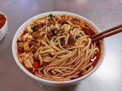 焖肉小锅米线-珀玉莲花白米线店