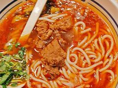 -鑫花溪牛肉米粉(东环大润发店)