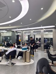 -MOVAN  HAIR莫凡匠人发型屋