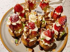 草莓忌廉华夫饼-BE BRIGHT KITCHEN(正佳广场店)