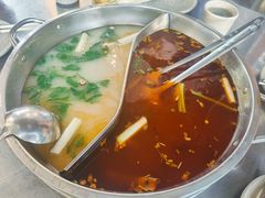 -肖肖酸萝卜鱼火锅(总店)