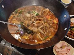 -富正毅三下锅·湘西韵味(天门山索道店)
