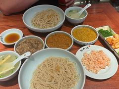 -裕兴记•蟹黄面馆(人民广场店)