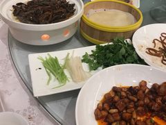 -品悦酒店(三林古镇店)