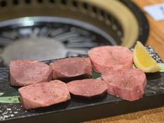 -炼火烤肉店