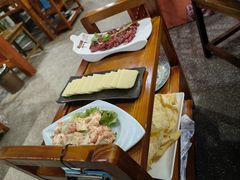 -乡土黄·鲜牛肉火锅·小龙虾(兴业街店)