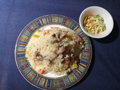 碎肉手抓饭-伊带伊路新疆美食府(呼家楼店)