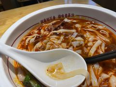 -呷佬·长沙手工米粉(金沙江路店)
