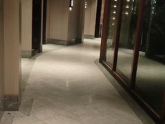 -忆江南·临江鱼馆