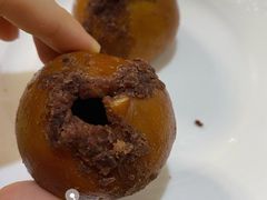 红豆碱水面包-天井·丑面包搭咖啡