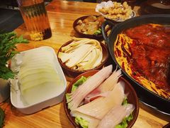 -虾领航小龙虾·吉林烧烤(柳州路店)