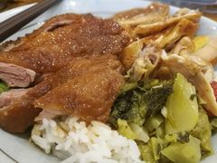 茶山鸡拼鹅肉饭-狮头牌卤味研究所·卤味饭(花城汇南区店)