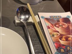 -粤凤佬