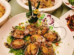 -东豪园林海鲜酒家(南港路辅路店)